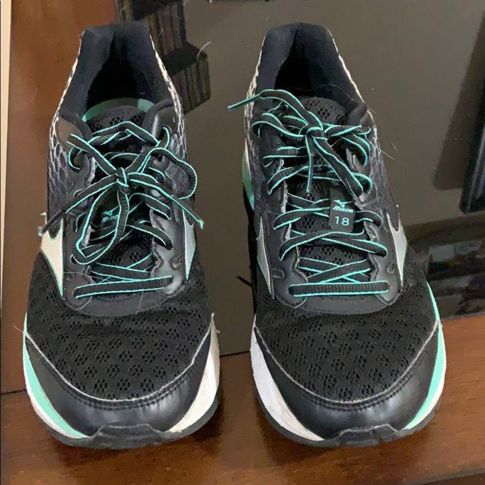 Mizuno size 8.5